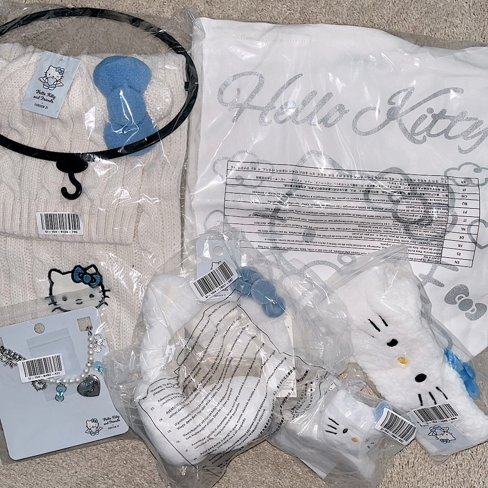 NWT Hello Kitty x Forever 21 Bundle Set